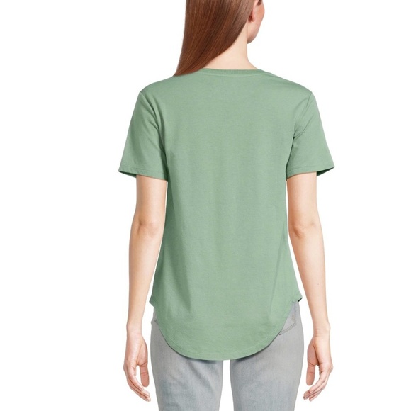 Disney & Peanuts Junior Women Green Graphic T-Shirts Set Sz S & L Snoopy Stitch - Picture 3 of 14